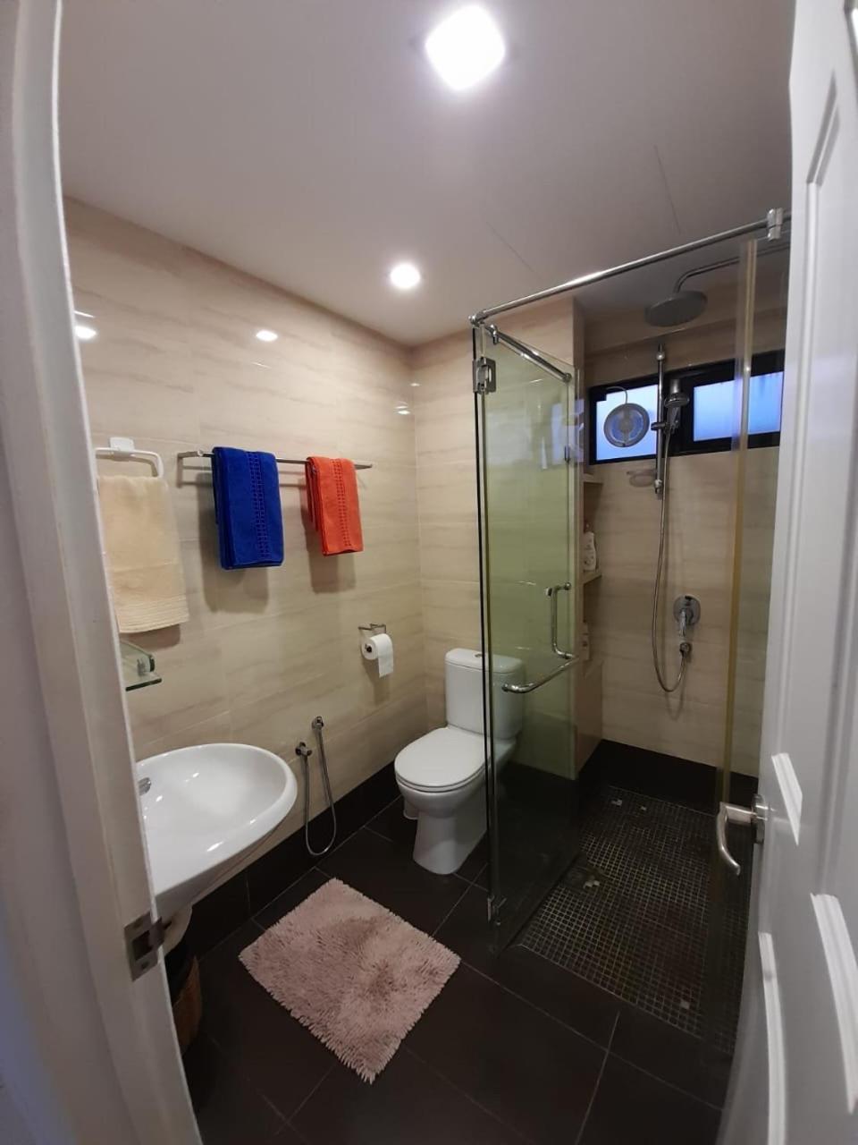 Susie'S Resort Seaview Suites At Sri Sayang Batu Ferringhi Exterior foto